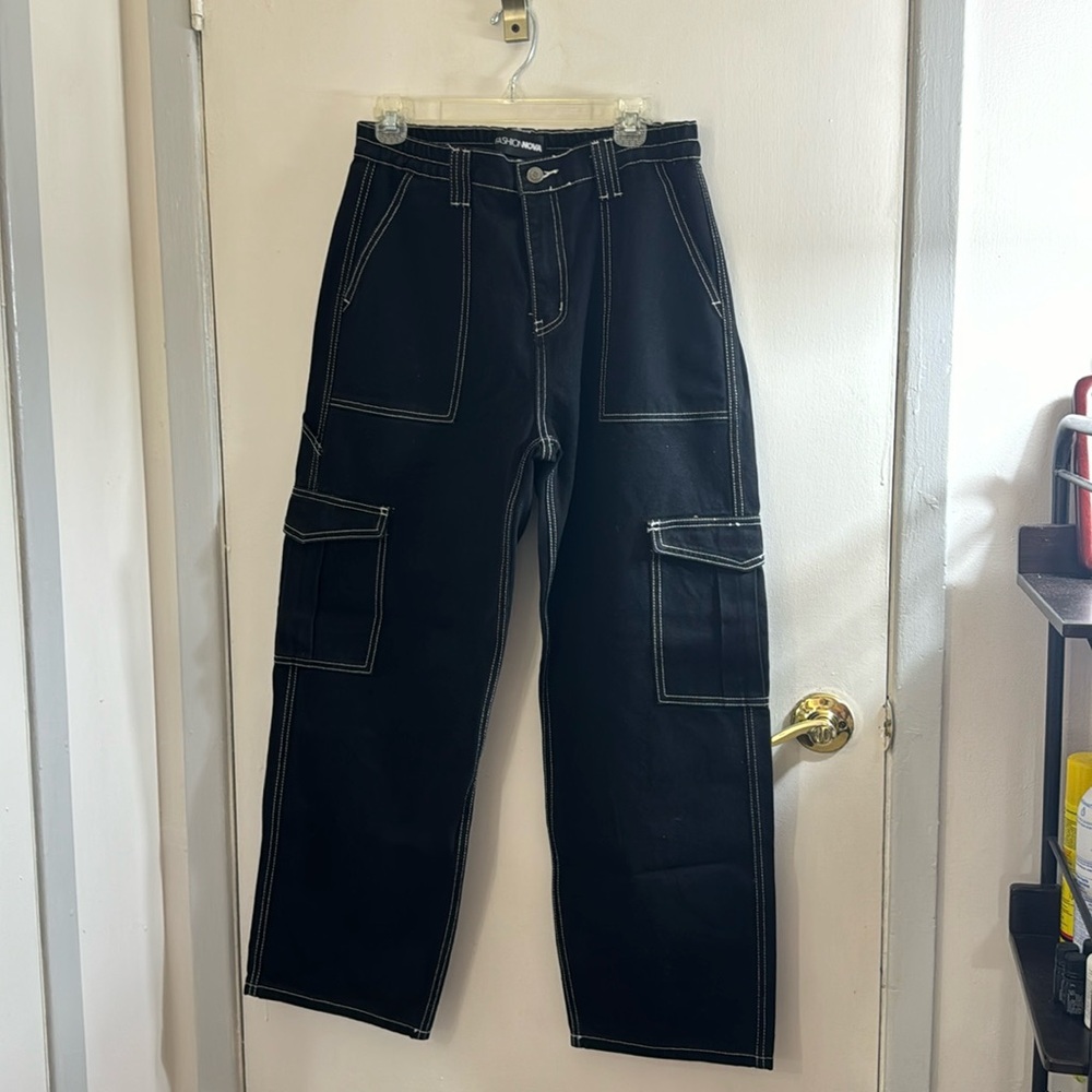 Fashion Nova-  Petite Give Me A Break Cargo Carpenter Jeans - Black- Size 9